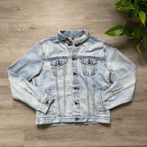 GAP Light Wash Denim Jean Jacket